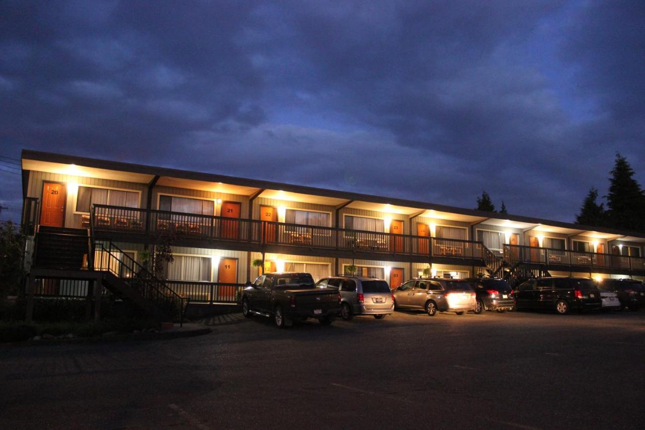 Ukee Peninsula Motel Ucluelet Buitenkant foto