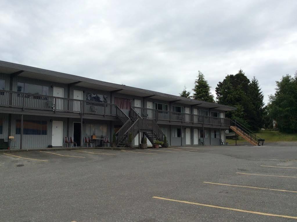 Ukee Peninsula Motel Ucluelet Buitenkant foto